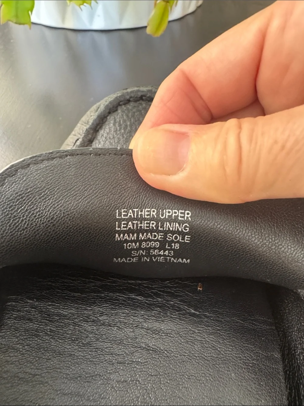 Tory Burch Black leather driving/loafers-size 10 medium